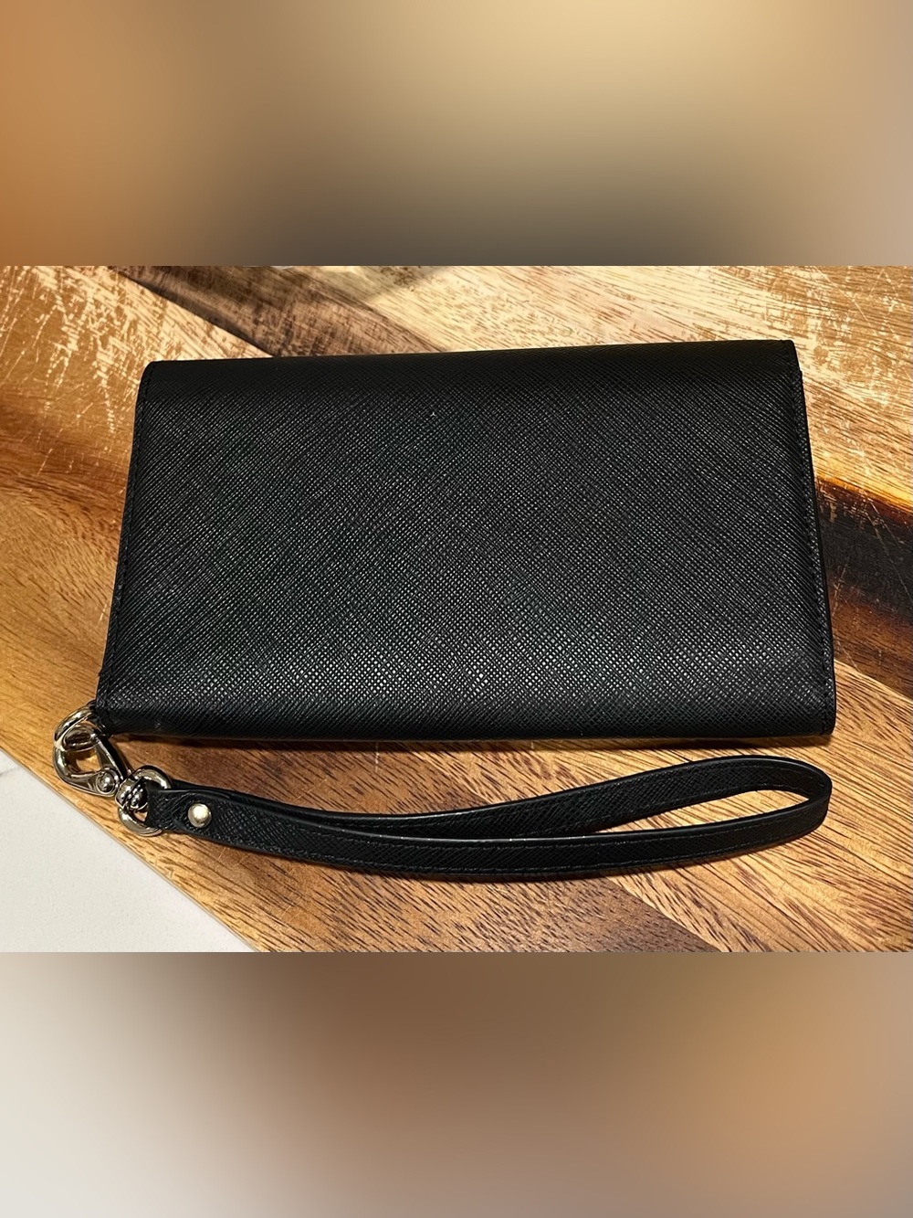 Kate Spade Laurel Way iPhone Wristlet Wallet Black Saffiano Leather EUC - Picture 2 of 9